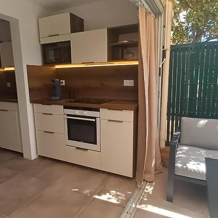 L'ecrin Du Sud 4p Elegant, Clim , Piscine, 50m Village Naturiste * Agde